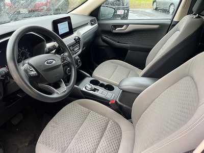 2020 Ford Escape, $14965. Photo 9