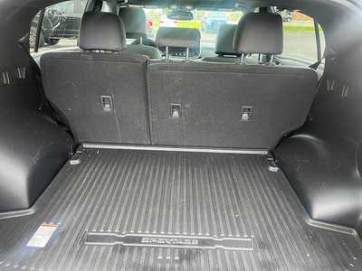 2020 Kia Sportage, $19455. Photo 8