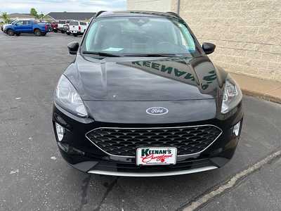 2021 Ford Escape, $19645. Photo 2