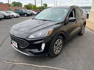 2021 Ford Escape, $19645. Photo 3