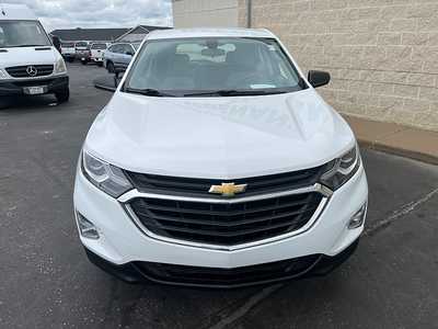 2019 Chevrolet Equinox, $17650. Photo 2