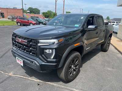 2023 GMC Canyon Crew Cab, $37588. Photo 4
