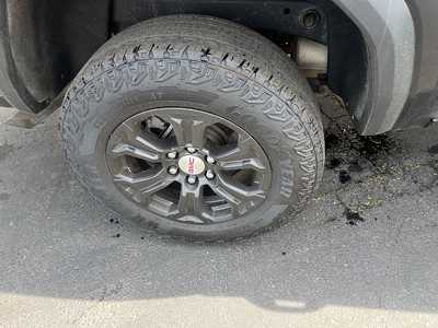 2023 GMC Canyon Crew Cab, $37588. Photo 9