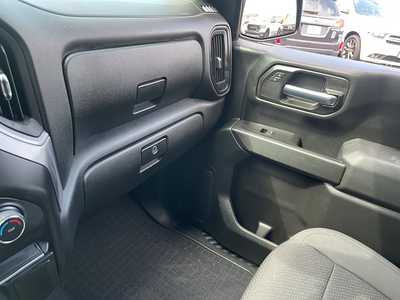 2020 Chevrolet 1500 Crew Cab, $33775. Photo 12