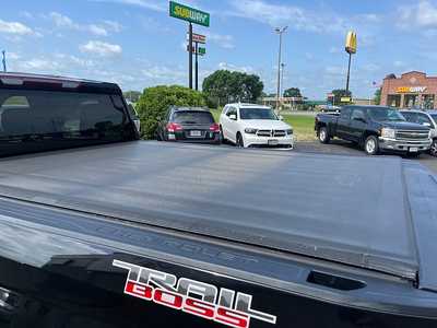 2020 Chevrolet 1500 Crew Cab, $33775. Photo 8