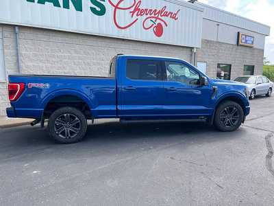 2022 Ford F150 Crew Cab, $38950. Photo 7