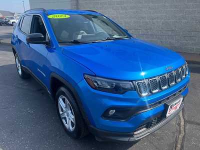 2023 Jeep Compass, $19940. Photo 2