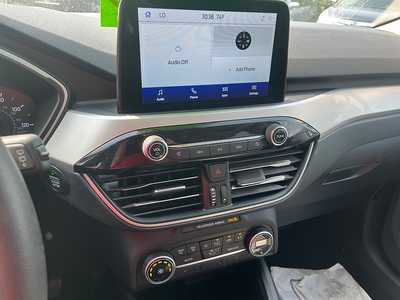 2020 Ford Escape, $18875. Photo 9