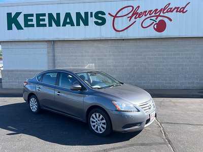 2015 Nissan Sentra, $5890. Photo 1