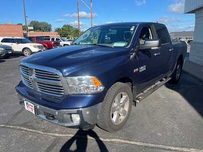 2014 RAM 1500 Crew Cab, $12990. Photo 4