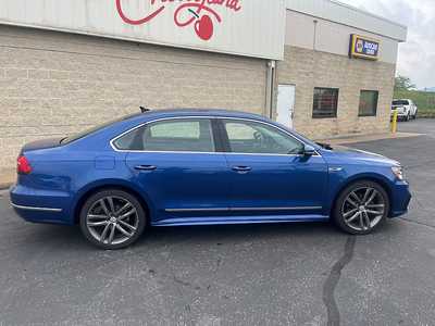 2017 Volkswagen Passat, $13490. Photo 11