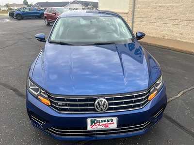 2017 Volkswagen Passat, $13490. Photo 3