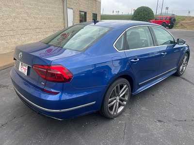 2017 Volkswagen Passat, $13490. Photo 6