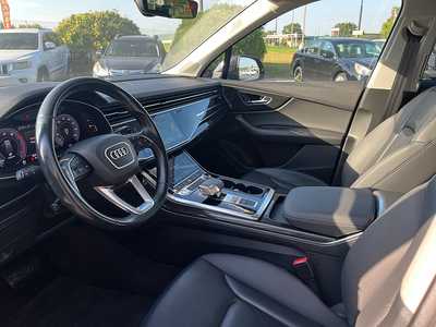 2020 Audi Q7, $18344. Photo 5