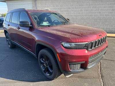 2022 Jeep Grand Cherokee L, $27644. Photo 2