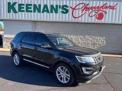 2017 Ford Explorer, $12890. Photo 1