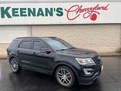 2017 Ford Explorer, $15990. Photo 1