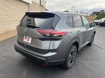 2024 Nissan Rogue, $21955. Photo 9