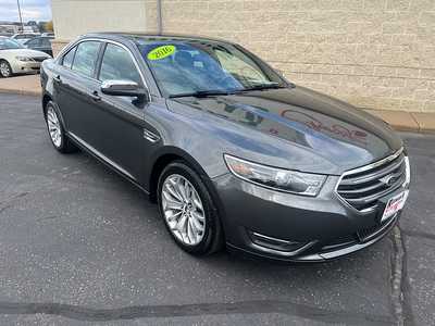 2016 Ford Taurus, $9645. Photo 2