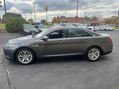 2016 Ford Taurus, $9645. Photo 7