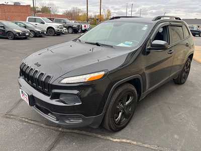 2017 Jeep Cherokee, $12845. Photo 3