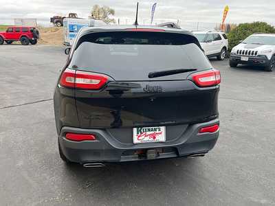 2017 Jeep Cherokee, $12845. Photo 7