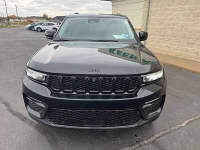 2023 Jeep Grand Cherokee, $30845. Photo 3
