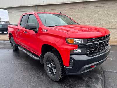 2019 Chevrolet 1500 Ext Cab, $31985. Photo 2