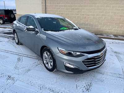 2025 Chevrolet Malibu, $20990. Photo 2