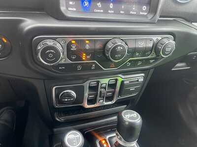 2020 Jeep Wrangler Unlimited, $27877. Photo 12