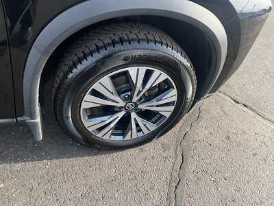 2021 Nissan Rogue, $18555. Photo 10