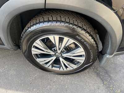 2021 Nissan Rogue, $18555. Photo 12