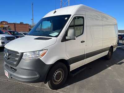 2020 Mercedes-Benz Sprinter, $29955. Photo 2