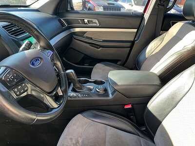 2017 Ford Explorer, $16990. Photo 11