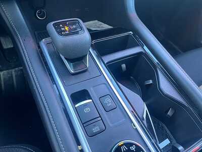 2024 Nissan Pathfinder, $28990. Photo 10