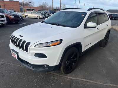 2018 Jeep Cherokee, $13850. Photo 7