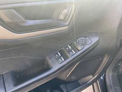 2022 Ford Escape, $19488. Photo 10