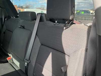 2020 Chevrolet 1500 Crew Cab, $30974. Photo 10