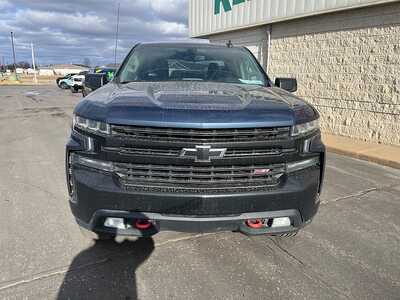 2020 Chevrolet 1500 Crew Cab, $30974. Photo 3