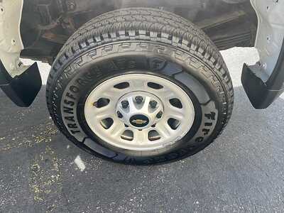 2020 Chevrolet 1500 Ext Cab, $30940. Photo 12