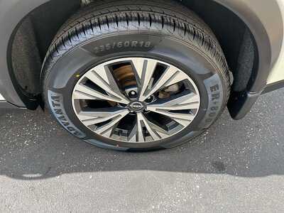 2023 Nissan Rogue, $19977. Photo 12