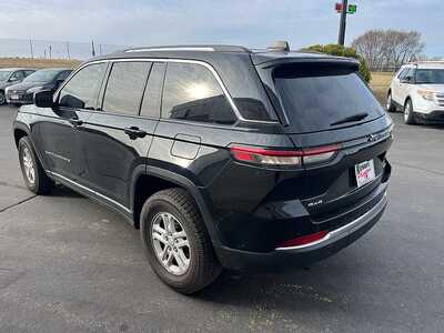 2023 Jeep Grand Cherokee, $25985. Photo 6