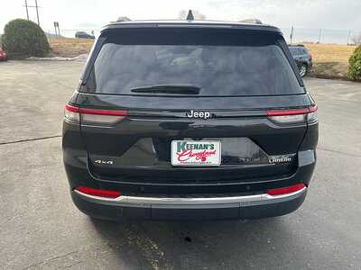 2023 Jeep Grand Cherokee, $25985. Photo 7