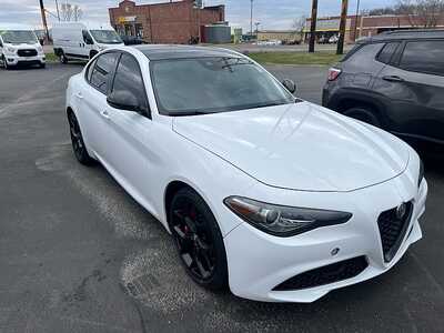 2020 Alfa Romeo Giulia, $16990. Photo 2