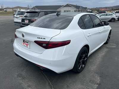 2020 Alfa Romeo Giulia, $16990. Photo 7