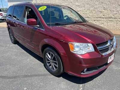 2017 Dodge Caravan, Grand, $11880. Photo 2