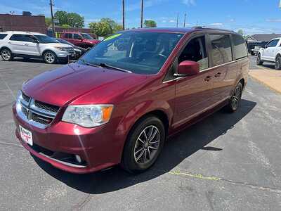 2017 Dodge Caravan, Grand, $11880. Photo 4