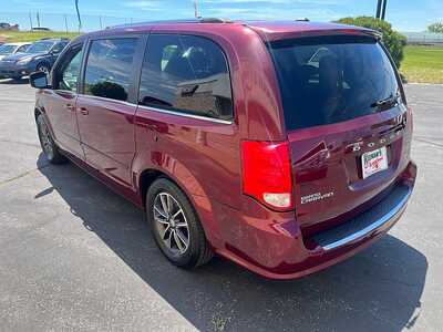 2017 Dodge Caravan, Grand, $11880. Photo 6