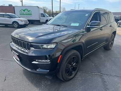 2022 Jeep Grand Cherokee, $25990. Photo 4