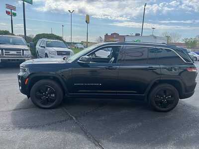 2022 Jeep Grand Cherokee, $25990. Photo 5